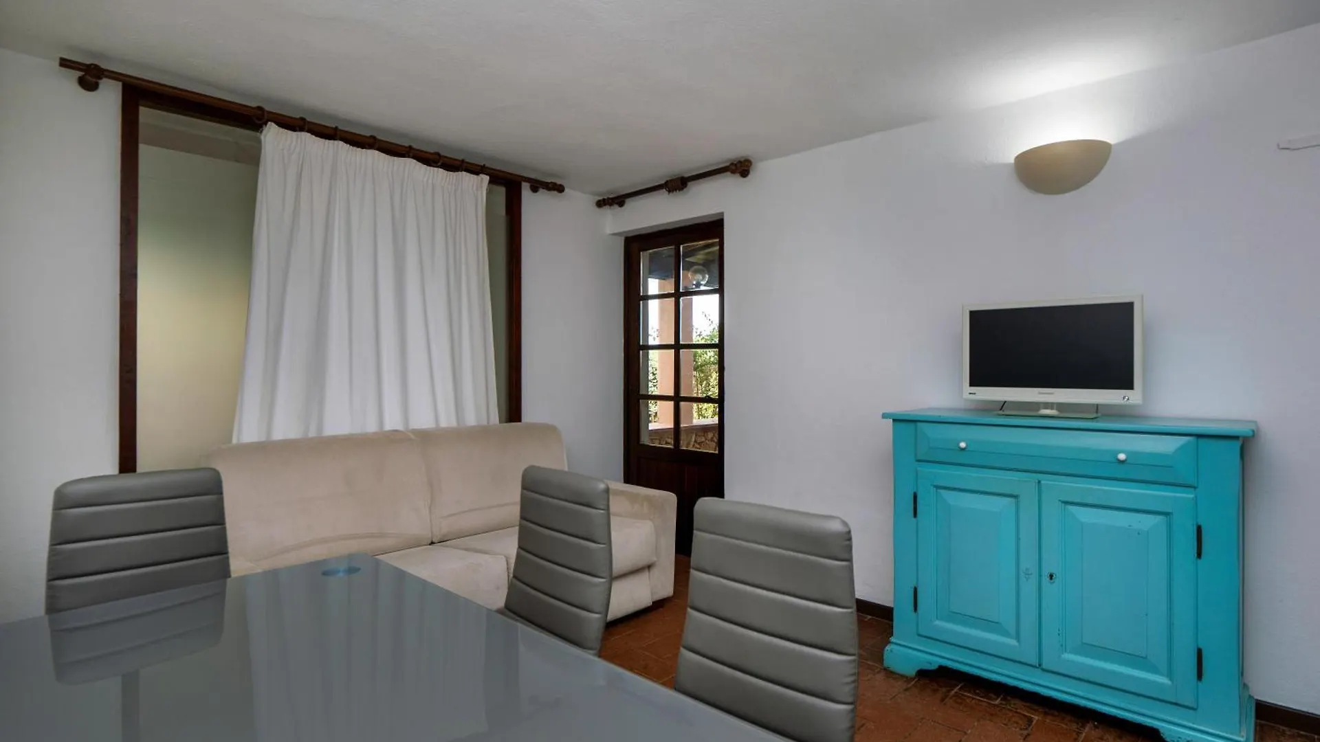 Centro Servizi Marinella Marinella  Ferienhaus